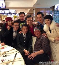 苗侨伟戚美珍图片,经典荧幕情侣的甜蜜瞬间