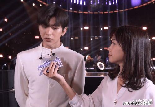 蔡徐坤起床花絮